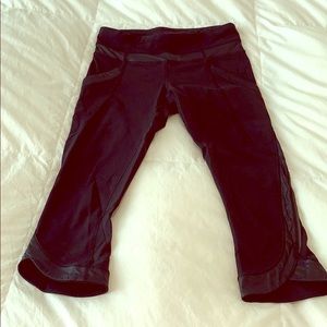 Lululemon black yoga pants